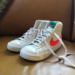 Nike Blazer Mid youth sneakers